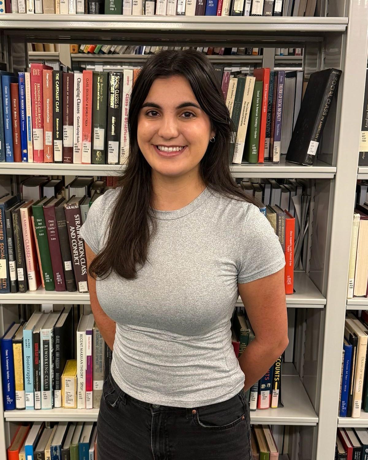 Kiana Pooyanmehr headshot